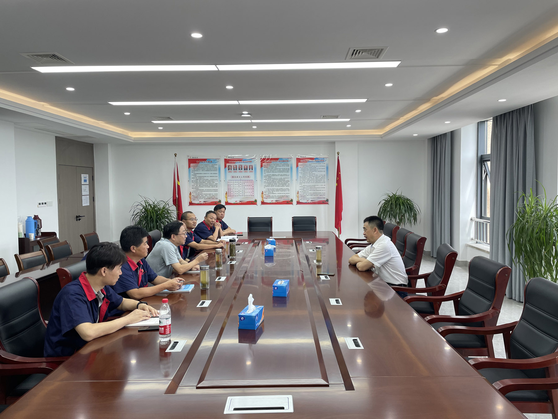 集團公司黨委委員、總工程師周俊到公司調(diào)研 